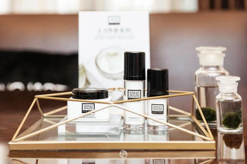 邂逅奢寵護膚的 奧 秘, 開啟一場高級 夢 幻之旅